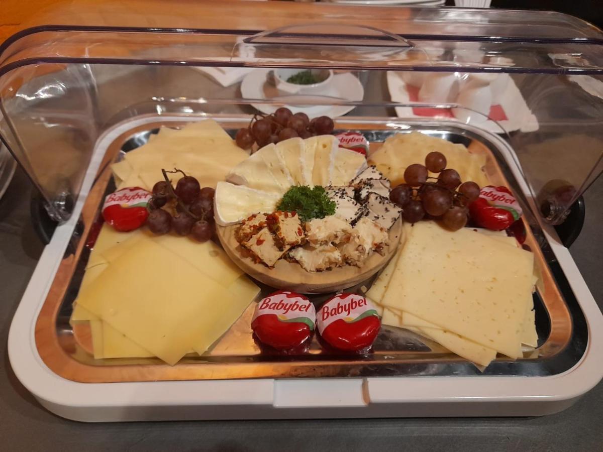 Alt Warburg Hotel Екстериор снимка