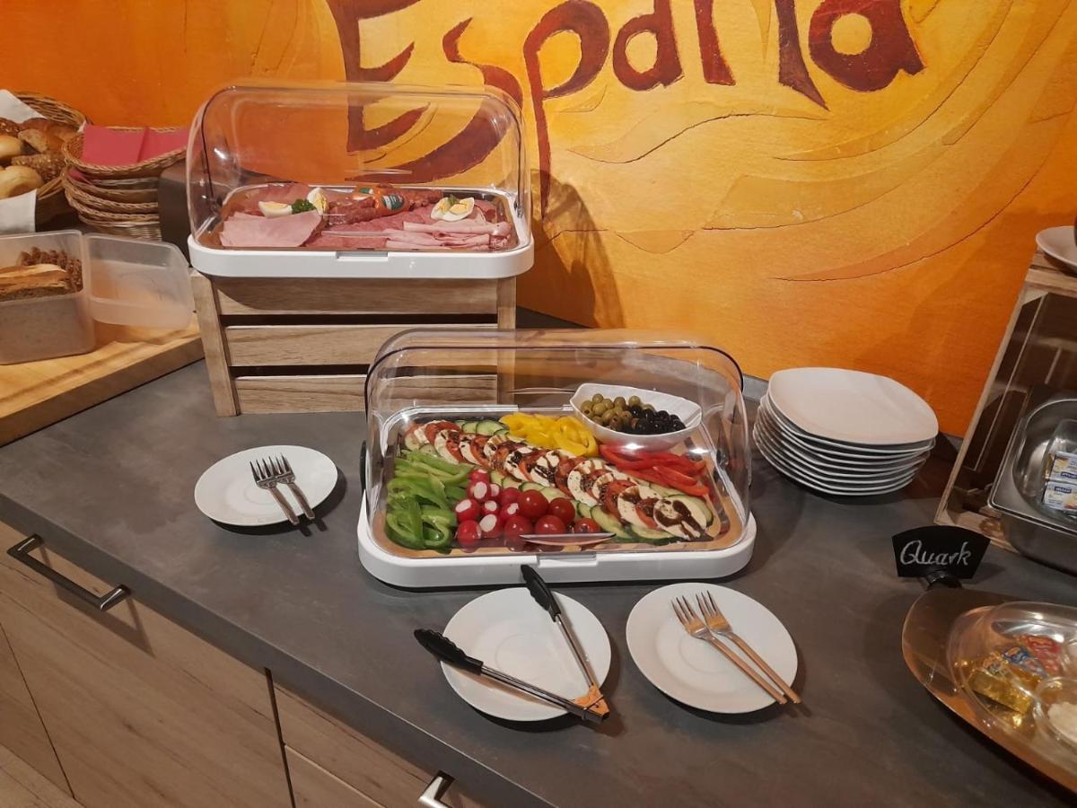 Alt Warburg Hotel Екстериор снимка