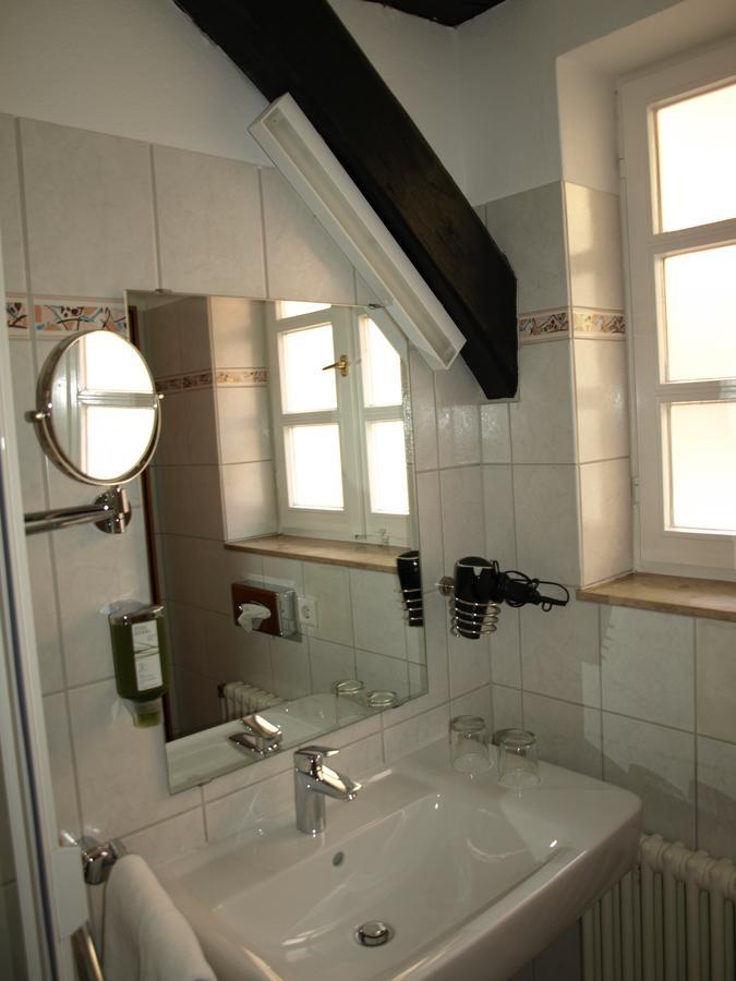 Alt Warburg Hotel Екстериор снимка