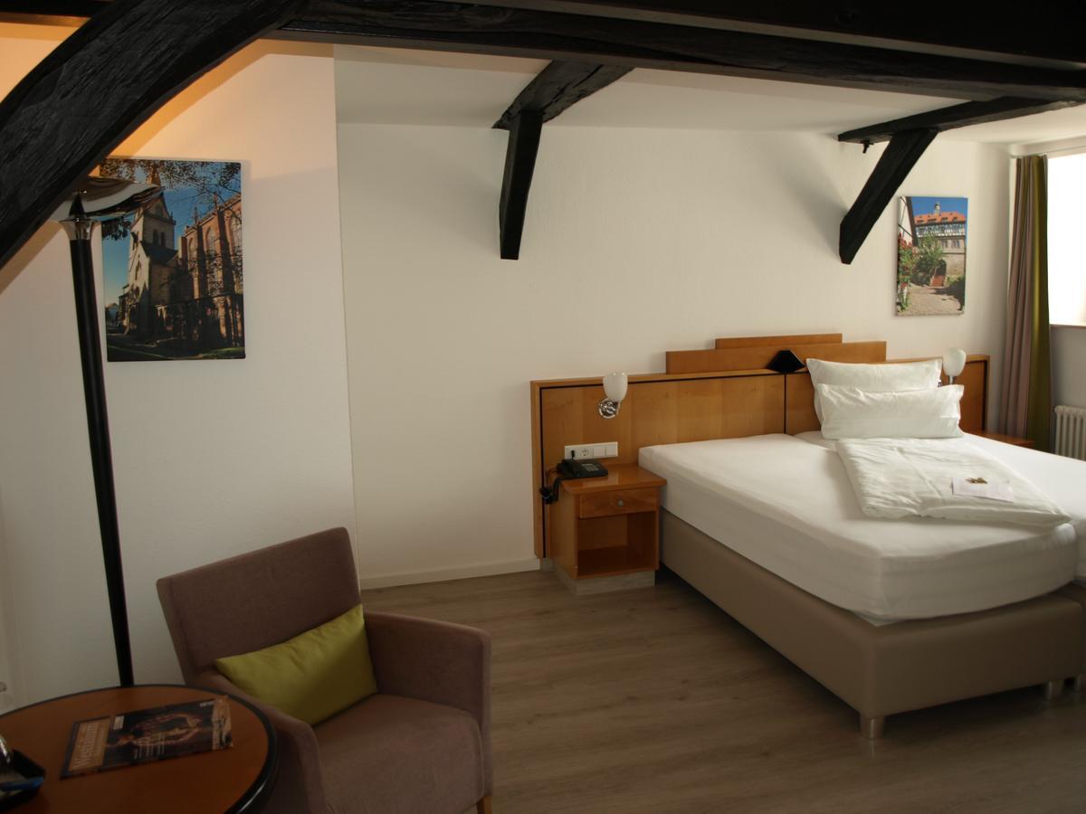 Alt Warburg Hotel Екстериор снимка