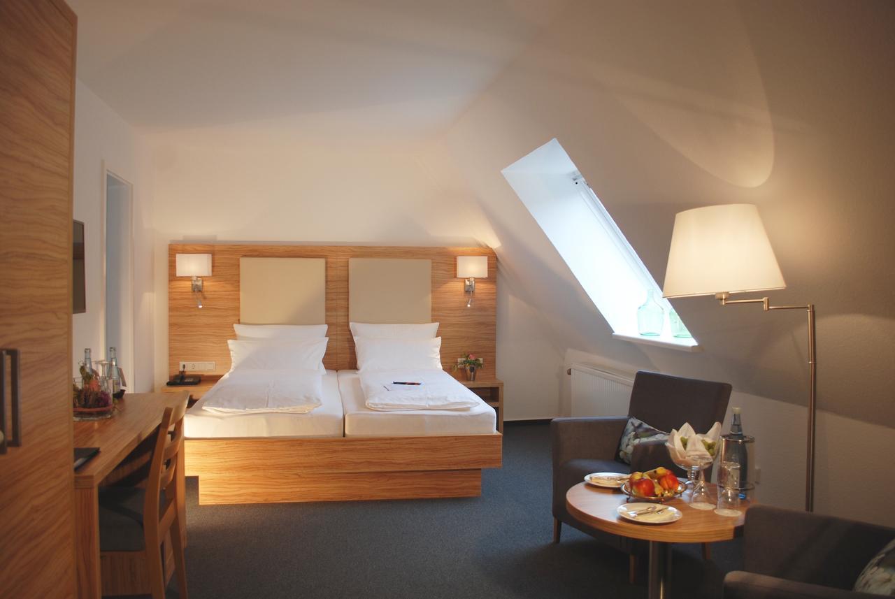 Alt Warburg Hotel Екстериор снимка