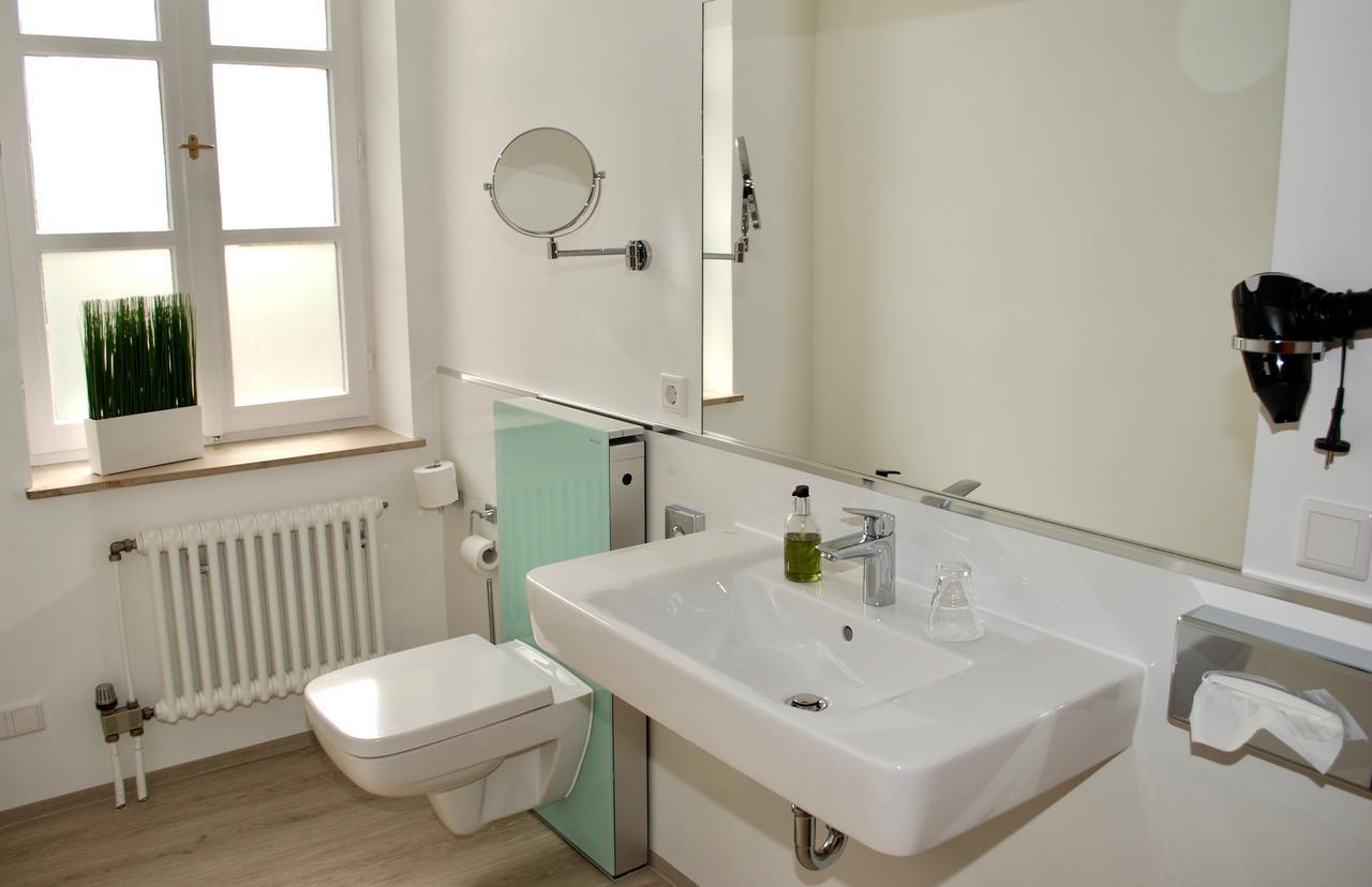 Alt Warburg Hotel Екстериор снимка