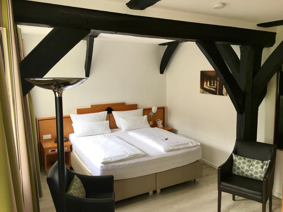 Alt Warburg Hotel Екстериор снимка