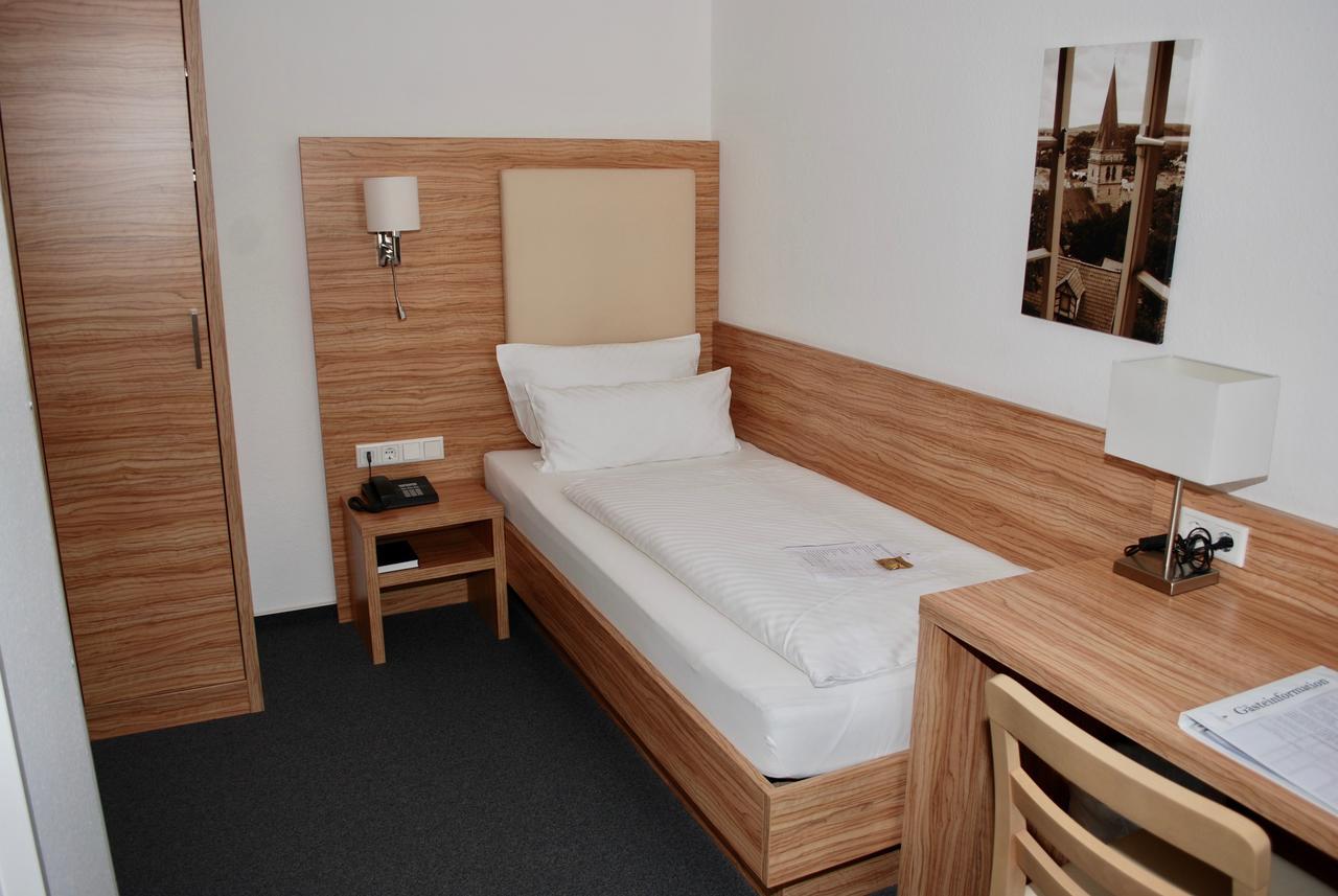 Alt Warburg Hotel Екстериор снимка