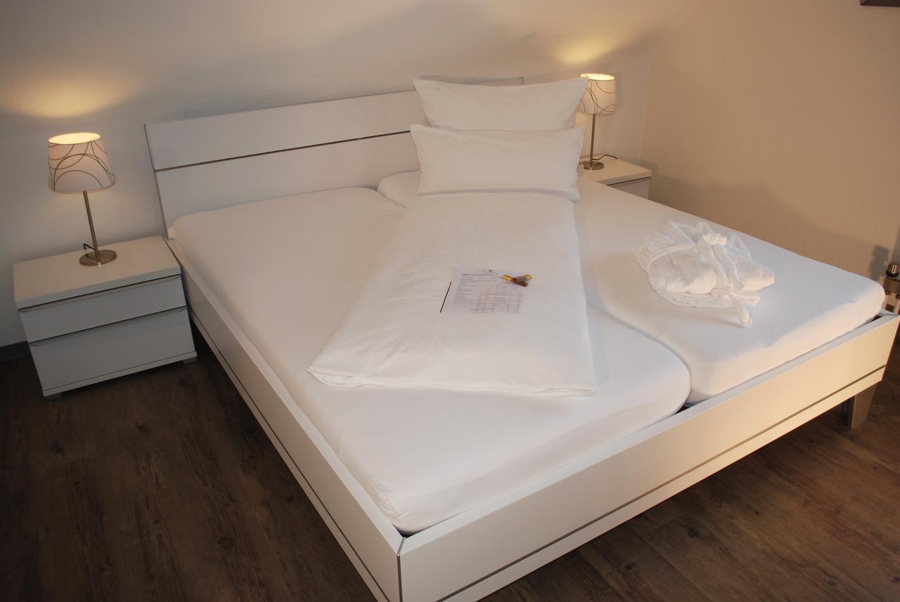 Alt Warburg Hotel Екстериор снимка